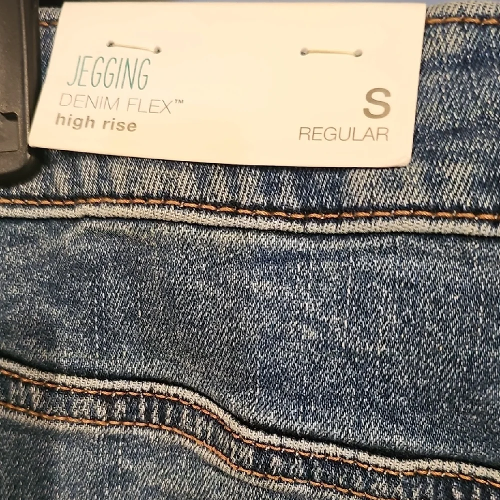Maurices Dark Wash Distressed Skinny Jeans - Picture 5 of 12